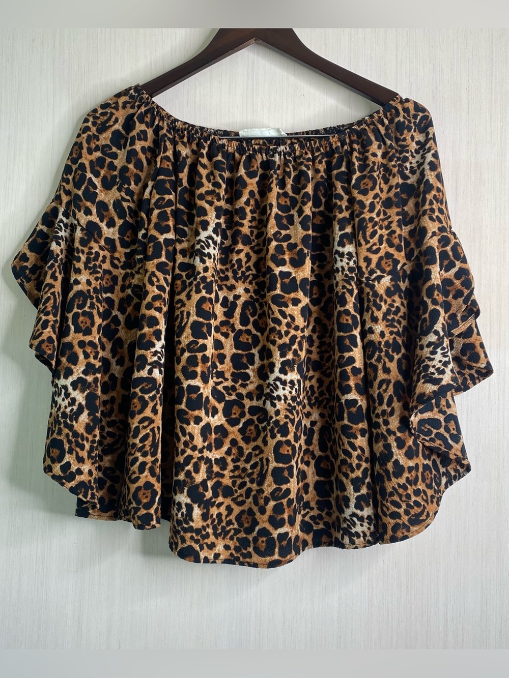 Vine & Love Womenβs Leopard Print Off-Shoulder Bell Sleeve Top Medium